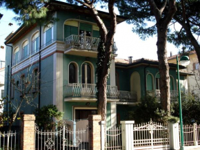 Отель Villa Paolina  Беллариа-Иджеа Марина